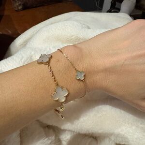 New nwt van cleef 18k yellow gold sweet carnelian mother of pearl bracelet